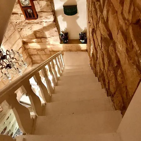 Moi * Birkirkara